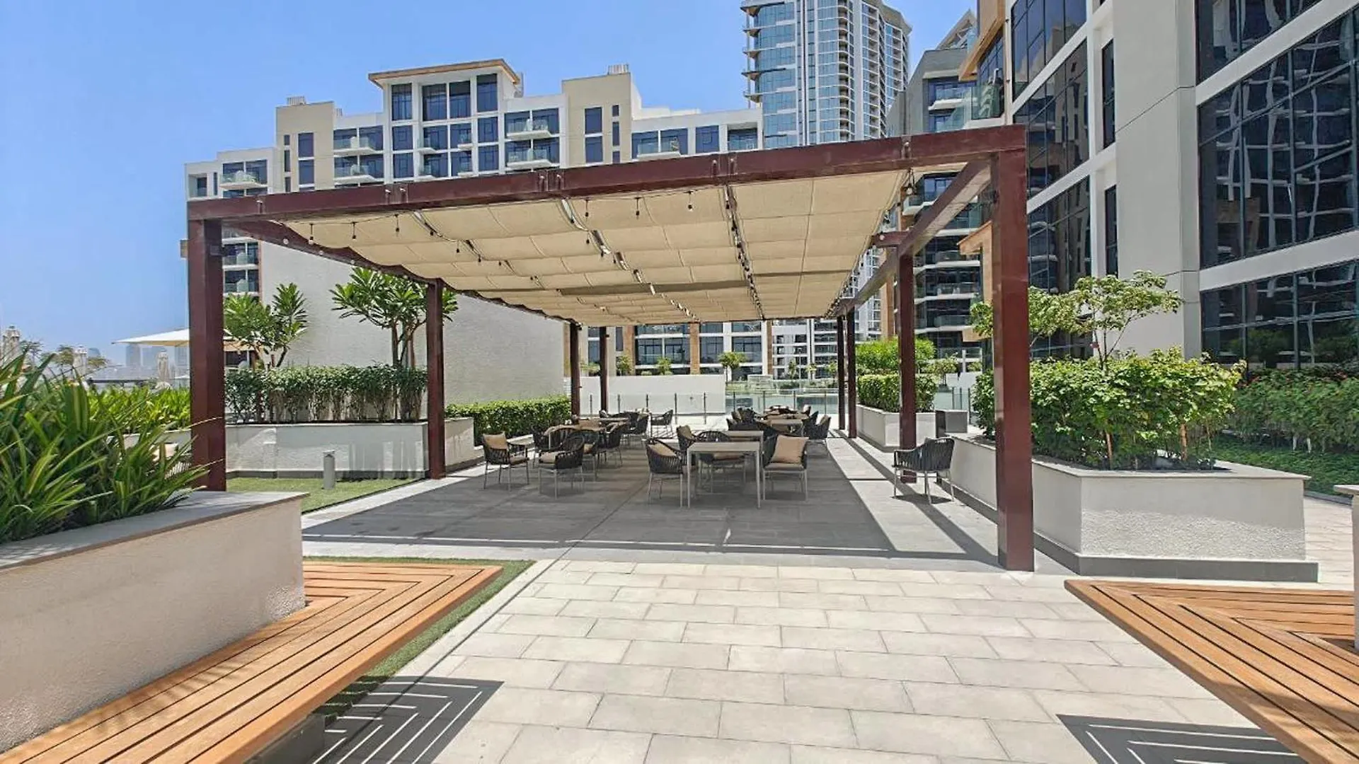 Elegant Studio With Garden In Meydan - Dubai Apartment